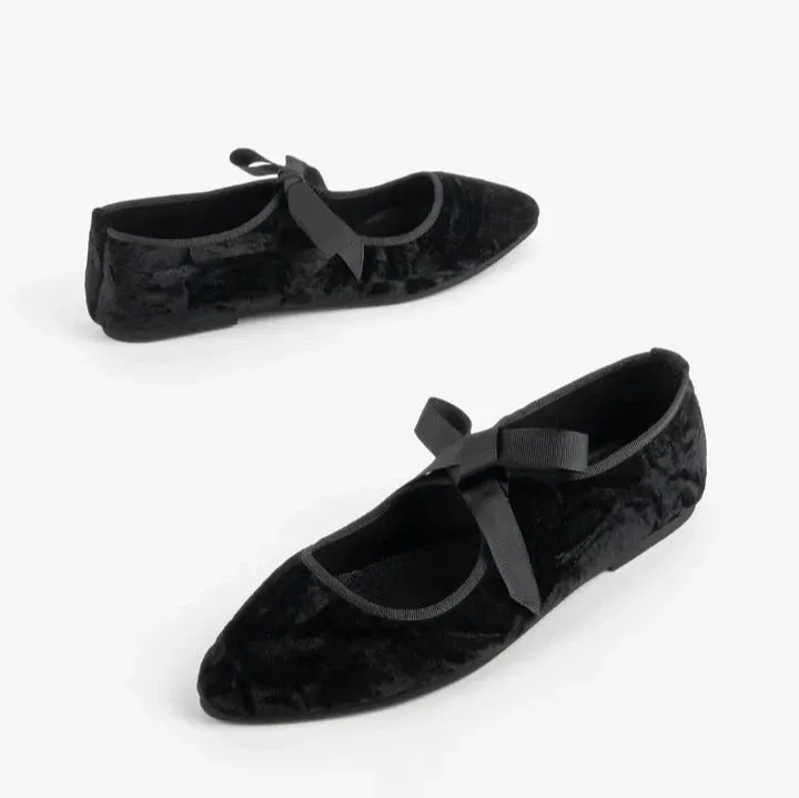 INTENTIONALLY BLANK VALLEY VELVET FLATS