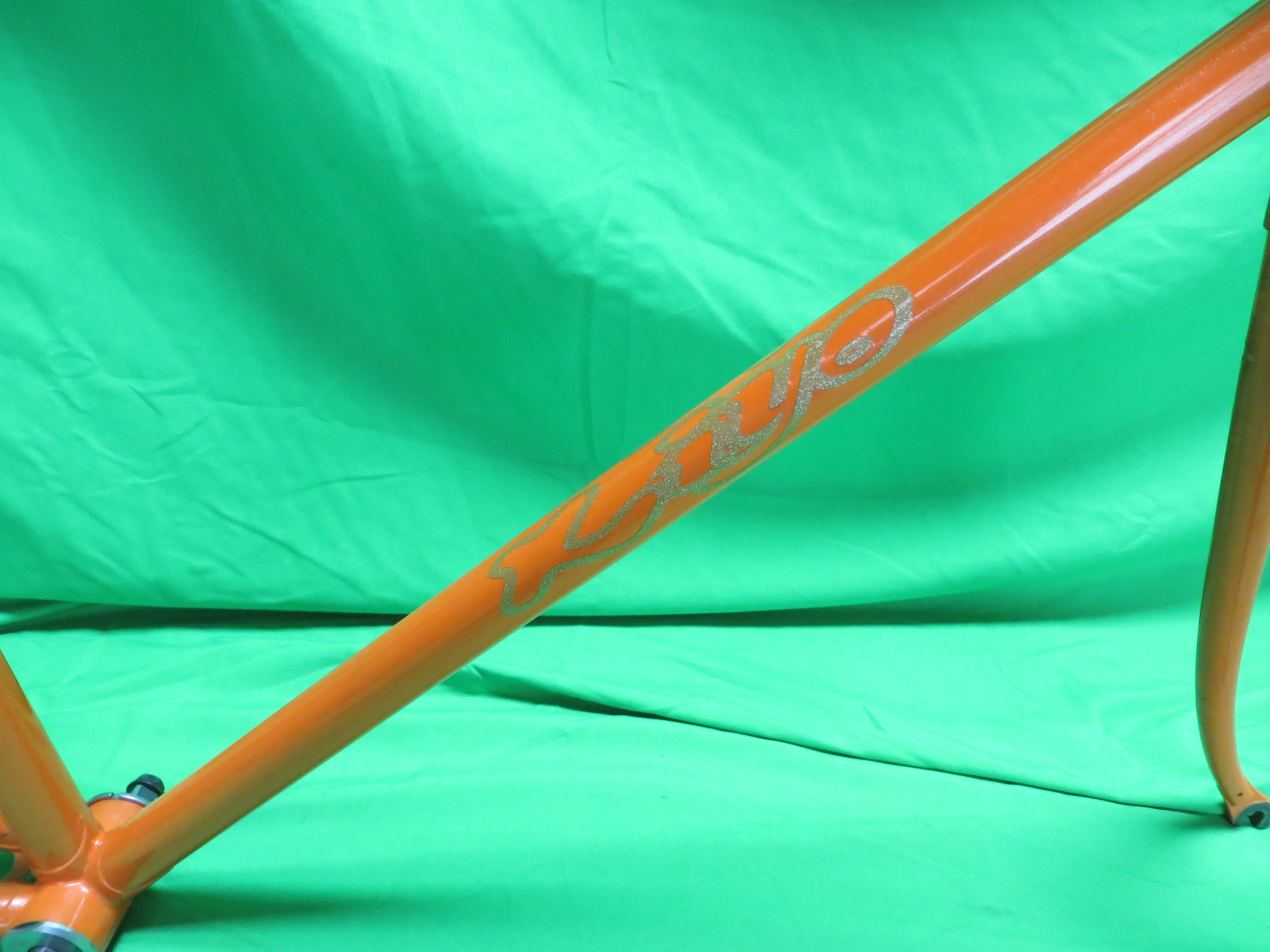 KIYO // Orange with fine gold flake // 52cm